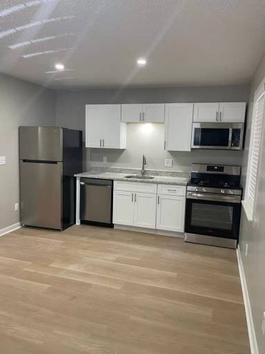 Main picture of 501 Swan Dr