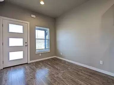 Main picture of 1024 Hatton Ave