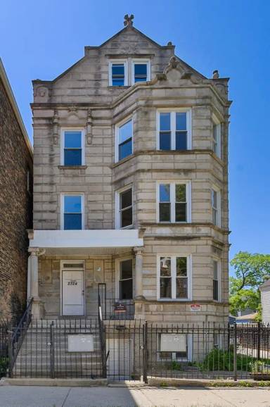 Main picture of 2320-24 S Sacramento Ave