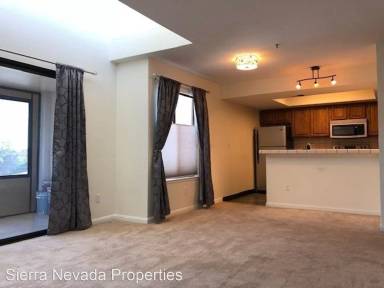 Main picture of 3095 Lakeside Dr