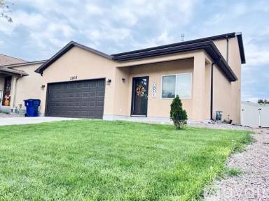 Main picture of 2205 Antelope Way