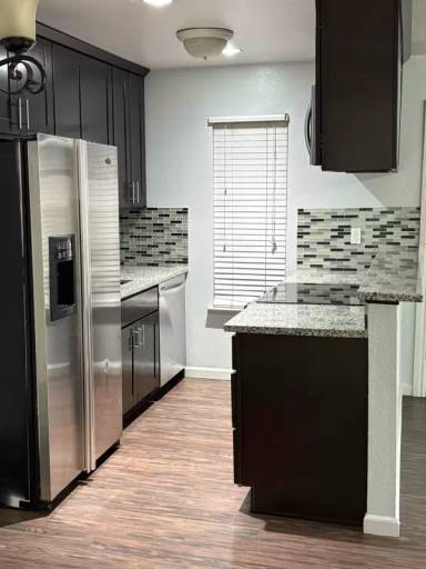 Main picture of Plymouth Bay Apartments