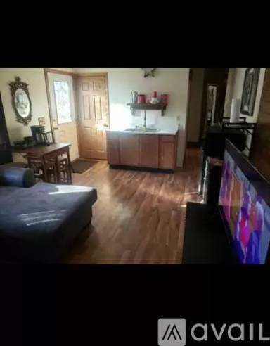 Main picture of 525 Ladonna Ln