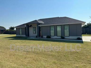 Main picture of 5225 Red Maple Ave