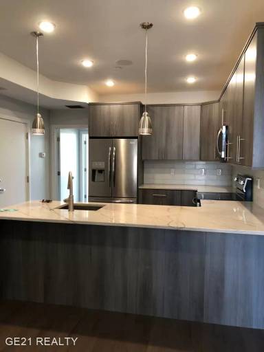 Main picture of 1405 N 8th St