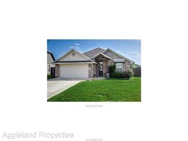 Main picture of 2917 Horseback Ct