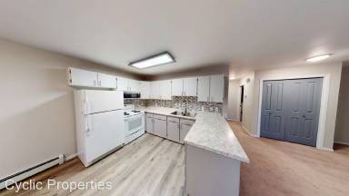 Main picture of 706 Ouida Way