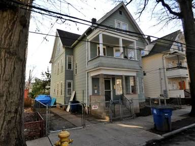 Main picture of 35 Hurlburt St