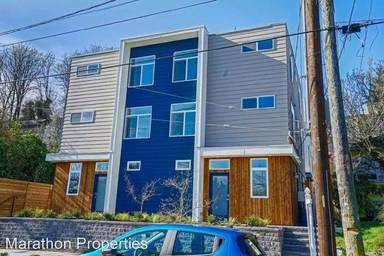 Main picture of 5201 Ravenna Ave NE