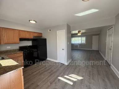 Main picture of 392 Hickory St