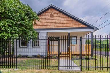 Main picture of 2720 Briley St