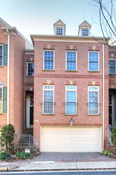 Main picture of 5014 Waple Ln