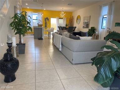 Main picture of Highland at Park Central