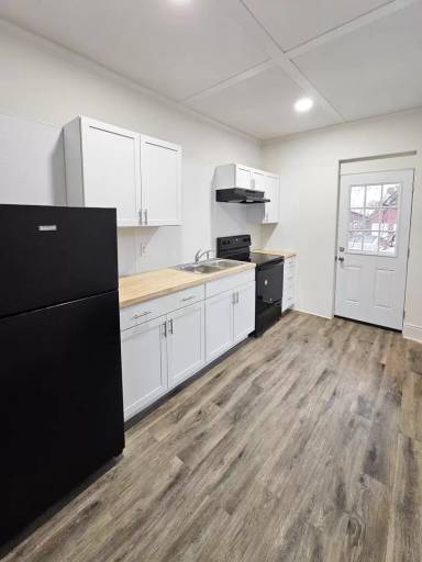 Main picture of 232 S 8th St