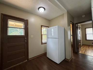 Main picture of 1068 Hatch Ave