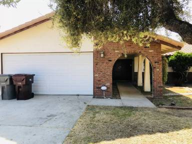 Main picture of 26461 Cynthia St