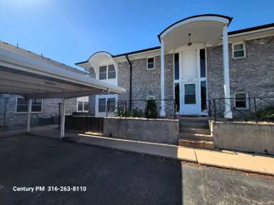 Main picture of 719 N Stackman Dr