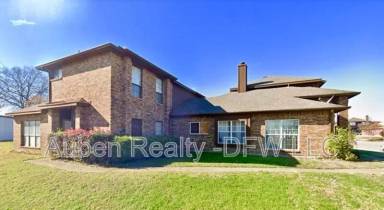 Main picture of 700 Cresent Dr