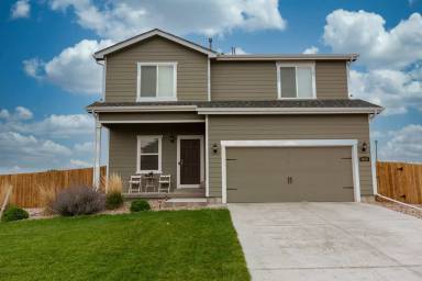 Main picture of 6610 Phantom Way