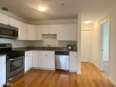 Main picture of 660 Cambridge St