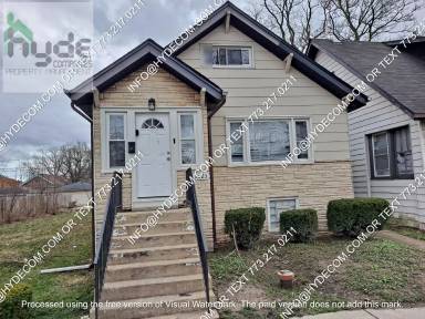 Main picture of 10123 S Yale Ave