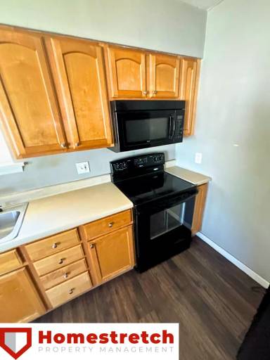 Main picture of 9460 S Broadway