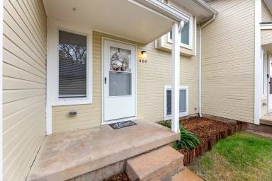 Main picture of Gold Coast Townhomes - 5480 - NEW - 300