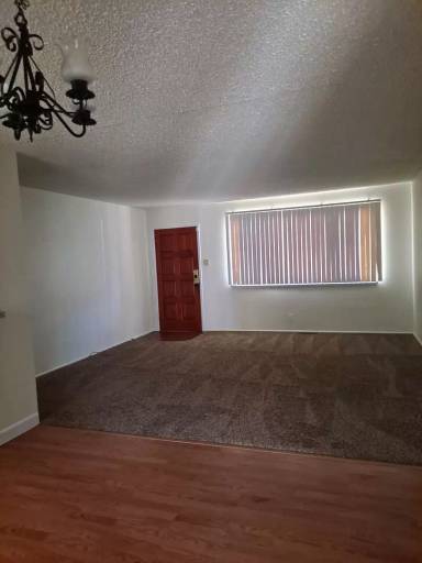 Main picture of 2027 Driftwood Ln