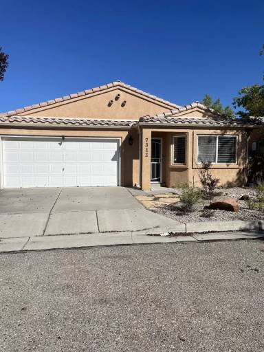Main picture of 7312 Villa Clavel NE