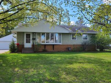 Main picture of 5937 York Ave N