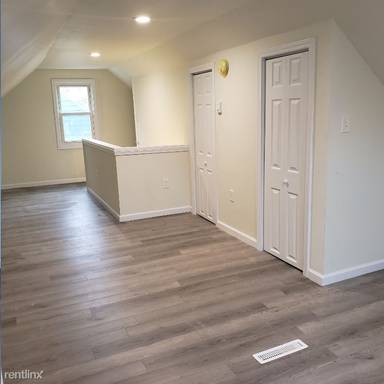 Main picture of 1016 Berkshire Ave