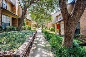 Main picture of 9910 Royal Ln