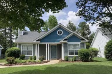 Main picture of 317 Cedarcroft Dr