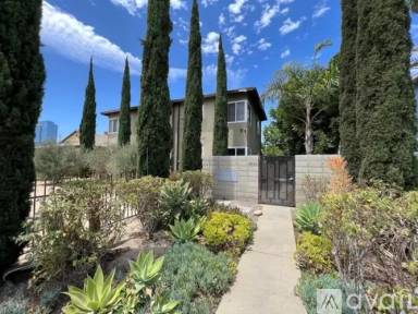Main picture of 5533 W Jefferson Blvd