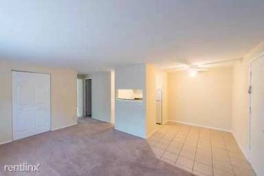 Main picture of Lakewood Club Apartments