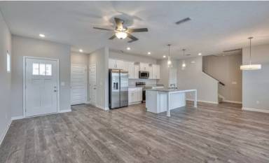 Main picture of 1844 Bethpage Dr