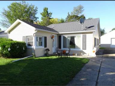 Main picture of 814 S Bostwick St