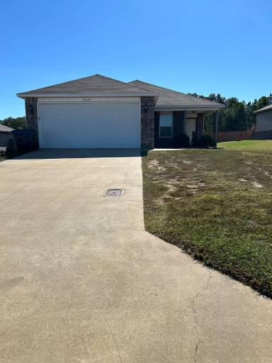 Main picture of 2421 Judes Way