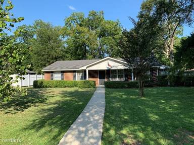 Main picture of 2006 Doncaster Dr