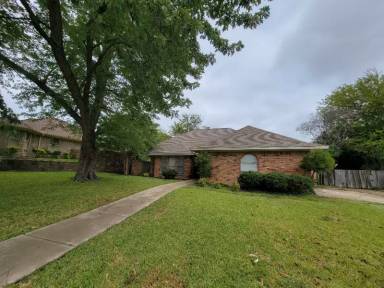 Main picture of 2106 Ed Smith Ct