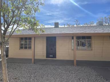 Main picture of 1318 Saint Johns Dr
