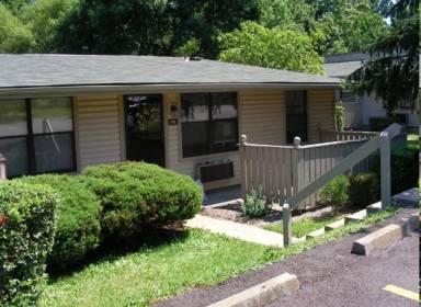 Main picture of Acadia Court Apartments