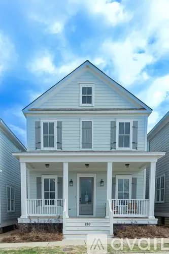 Main picture of 190 Northlake St