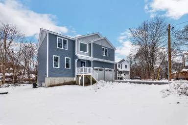 Main picture of 22 Greylock Ave