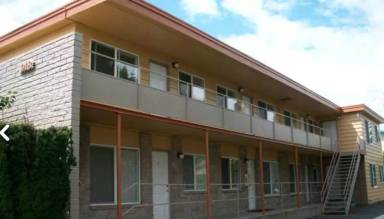 Main picture of 918 North 95th Street - 4