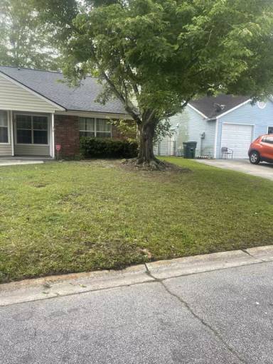 Main picture of 28 N Berwick Dr