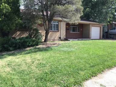 Main picture of 305 Crestone Ave