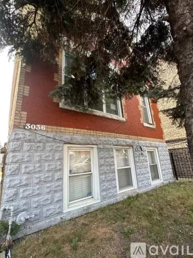 Main picture of 3036 S Pulaski Rd