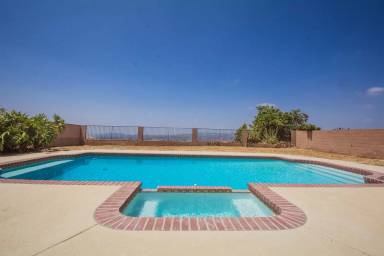 Main picture of 1687 Cliffbranch Dr