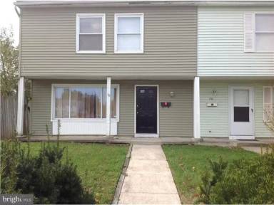 Main picture of 19 Langdon Ct